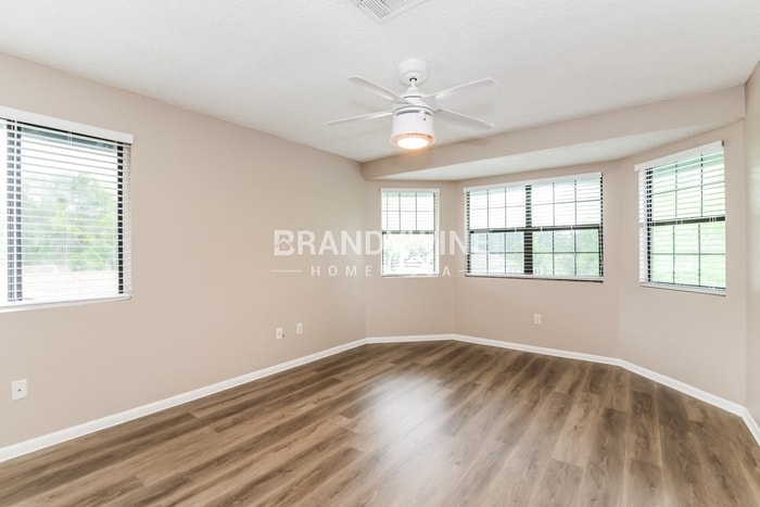 Building Photo - 9319 8th Ave