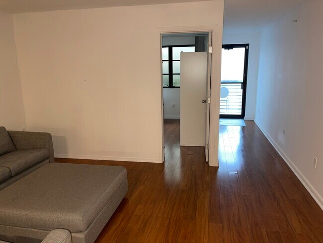 Building Photo - 20840 San Simeon Way