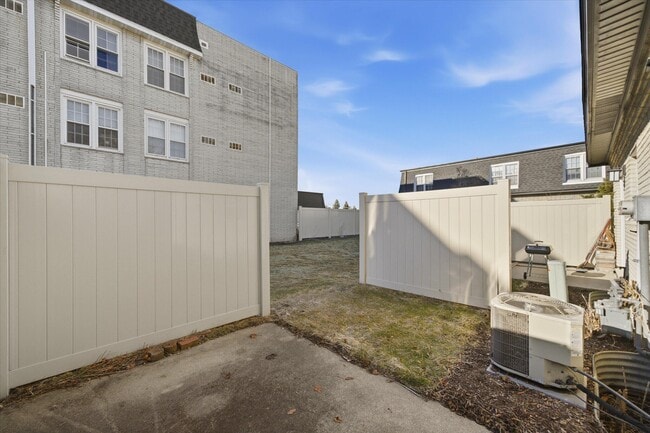 Building Photo - 4273 W Cherrywood Ln