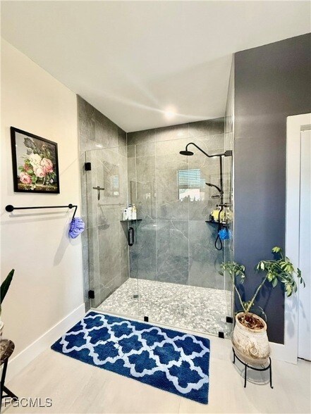 Building Photo - 3800 10th St W