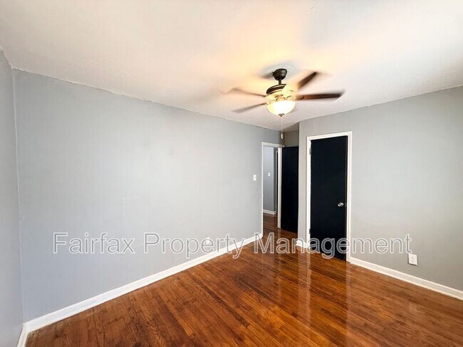 Building Photo - 2308 Nebo St