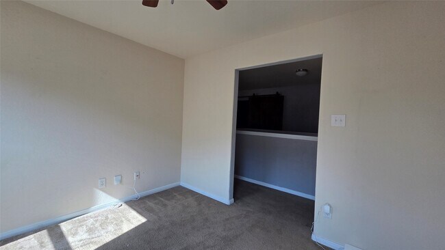 Building Photo - 2662 Magnolia Fair Way