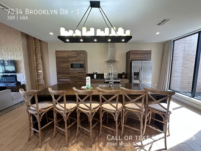 Building Photo - 7534 Brooklyn Dr