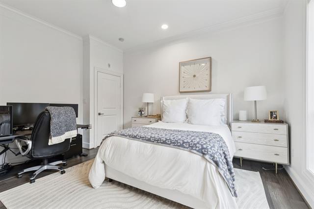 Building Photo - 6605 Bandera Ave