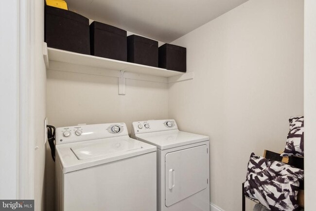 Building Photo - 15211 Lancashire Dr