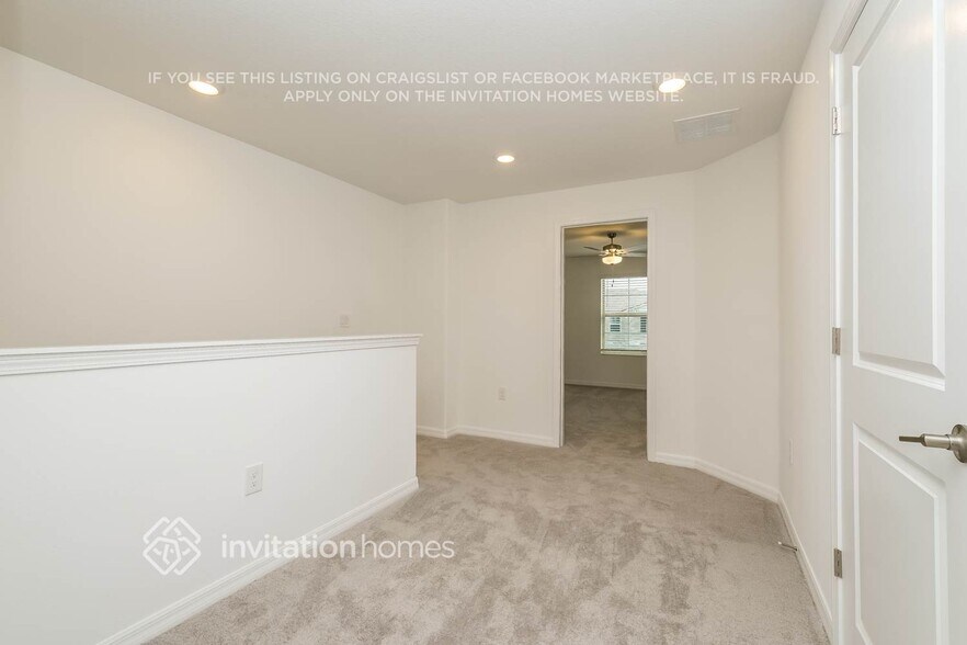 Building Photo - 8298 Crescent Oaks Dr