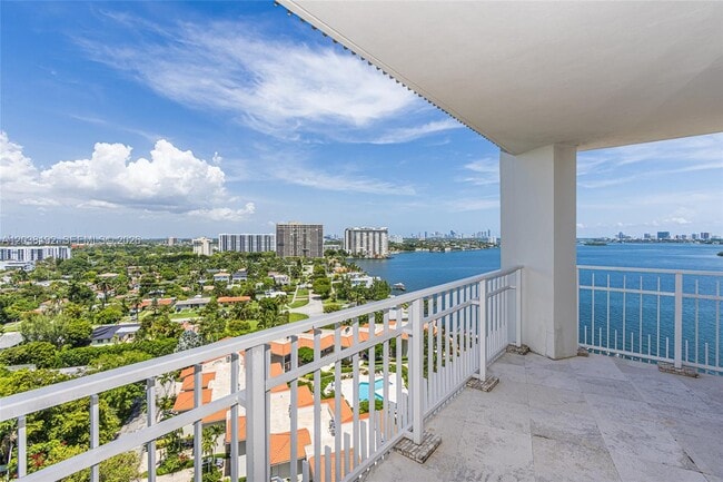 Building Photo - 4000 Towerside Terrace