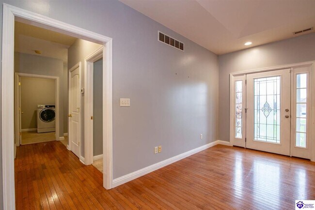 Building Photo - 45 Crosslin Ct