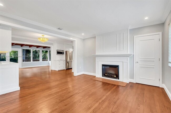 Building Photo - 2180 SW 24th St