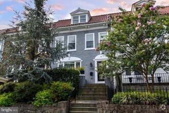 Building Photo - 1528 Spring Pl NW