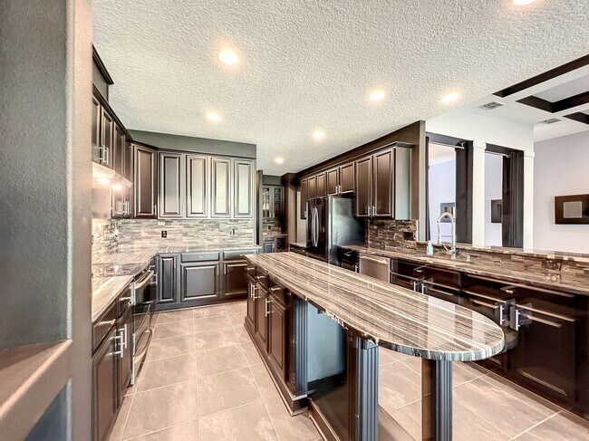 Building Photo - Gated, Lake Nona Luxury