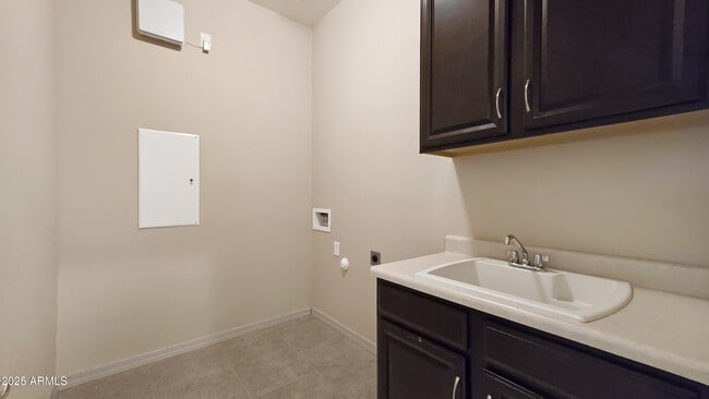 Building Photo - 12034 S 183rd Dr