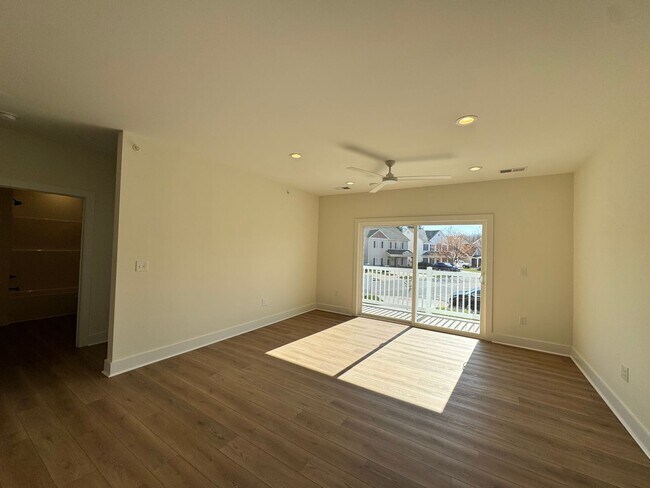 Building Photo - 420 Capstone Dr