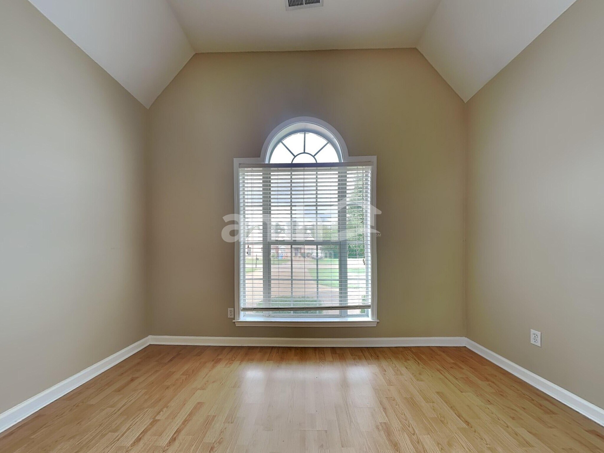 Building Photo - 8183 White Wing Cove W