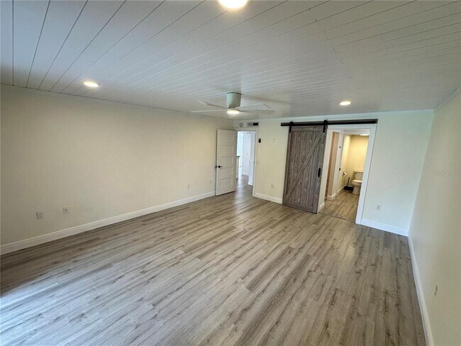Building Photo - 620 Spring Lakes Blvd