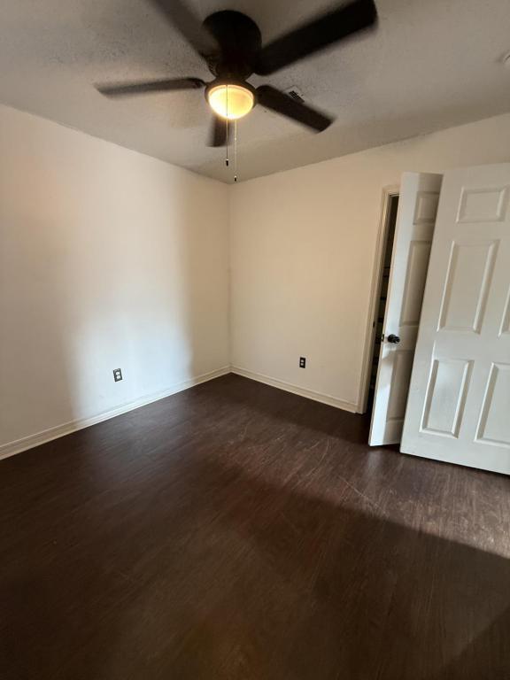 Building Photo - 14064 Woodmont Dr