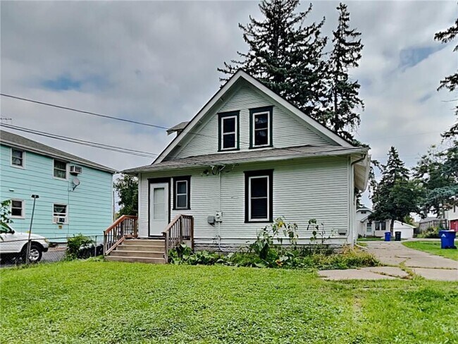 Building Photo - 1403 Barclay St