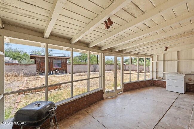 Building Photo - 4026 E Alhambra Pl
