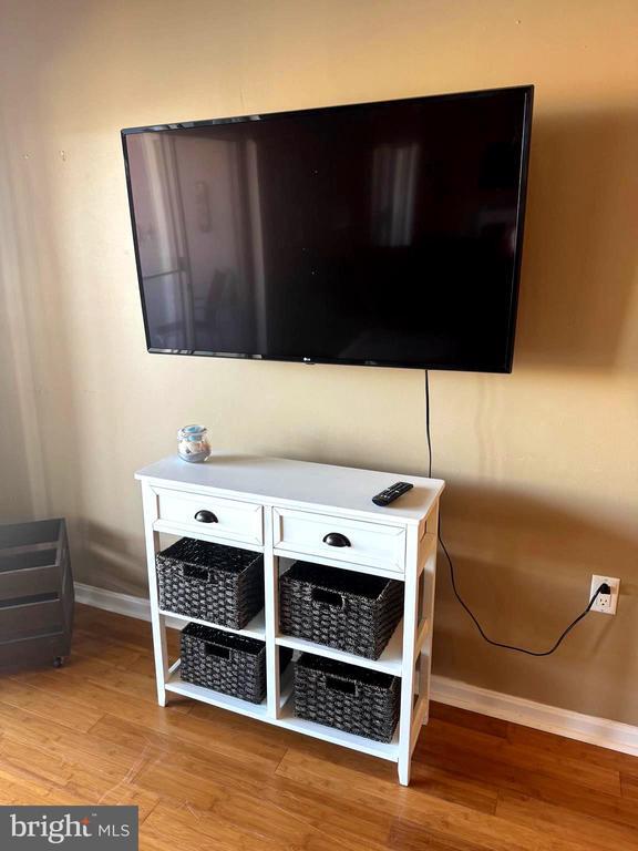 Building Photo - 12301 Jamaica Ave