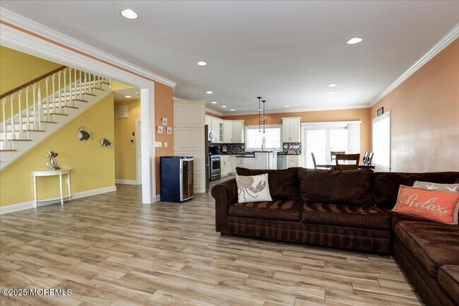 Building Photo - 1874 Compass Ct