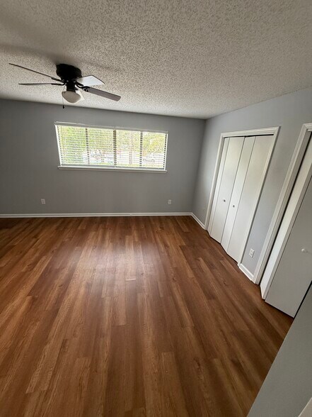 Building Photo - 11242 Shady Glen Dr