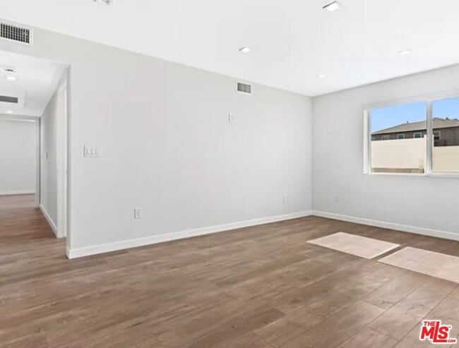 Building Photo - 1913 N Manning St