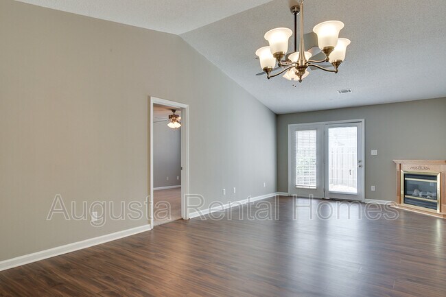 Building Photo - 2019 Caton Dr