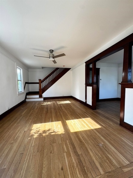 Primary Photo - 44 Hickory Ave