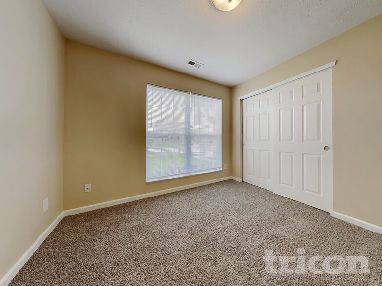 Building Photo - 2522 Swan Sea Dr