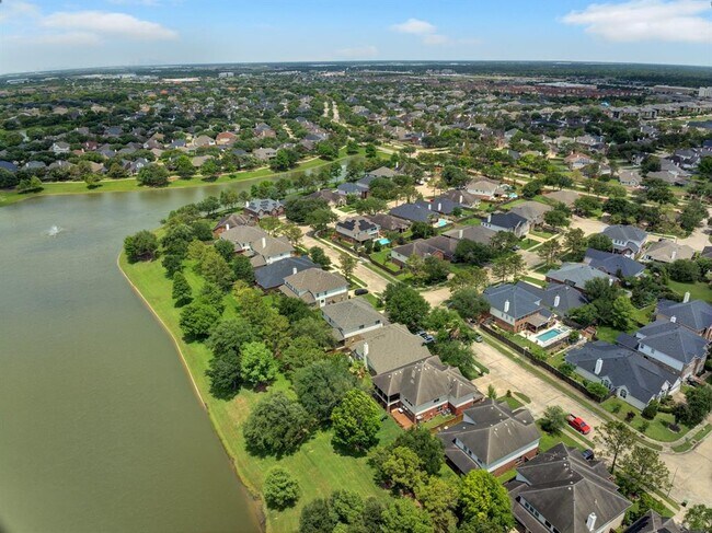 Building Photo - 2712 Park Falls Dr