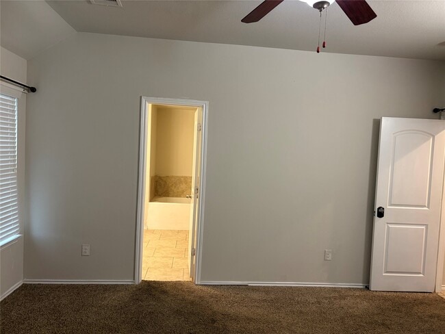 Building Photo - 24307 Hampton Terrace Ln