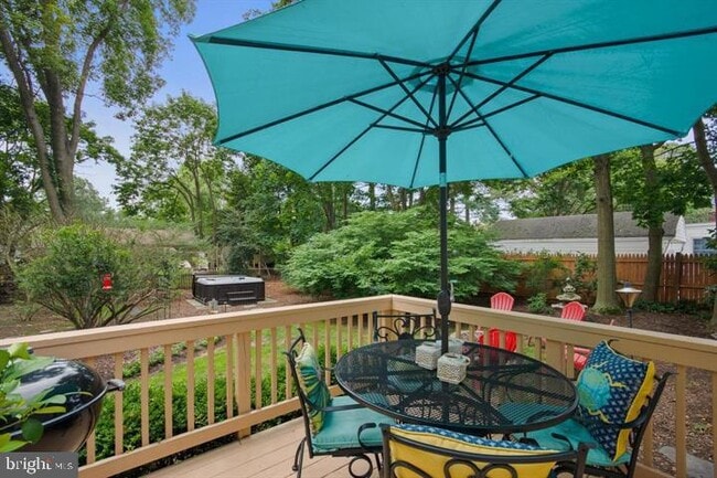 Building Photo - 523 Wayne Ave