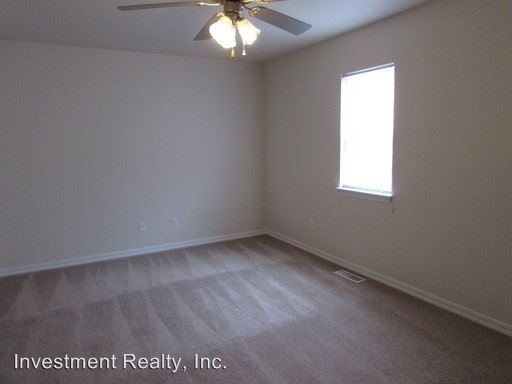 Building Photo - 128 Andrews Dr
