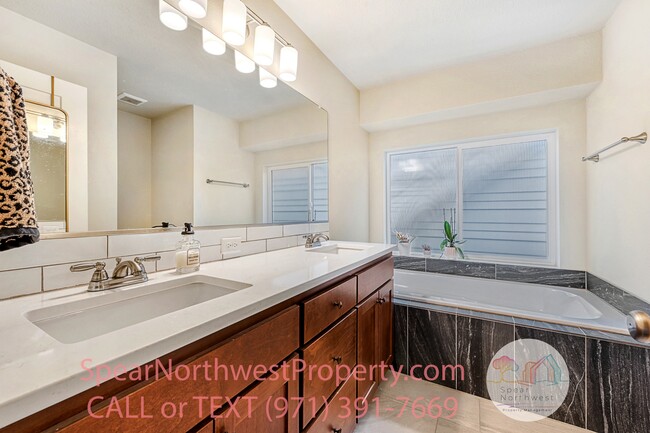 Building Photo - 3954 N Willis Blvd