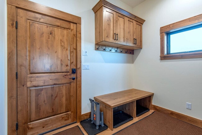 Building Photo - 339 Wild Cat Canyon Loop