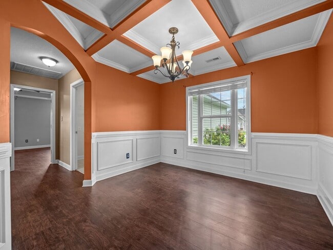 Building Photo - Welcome to Canons Edge!