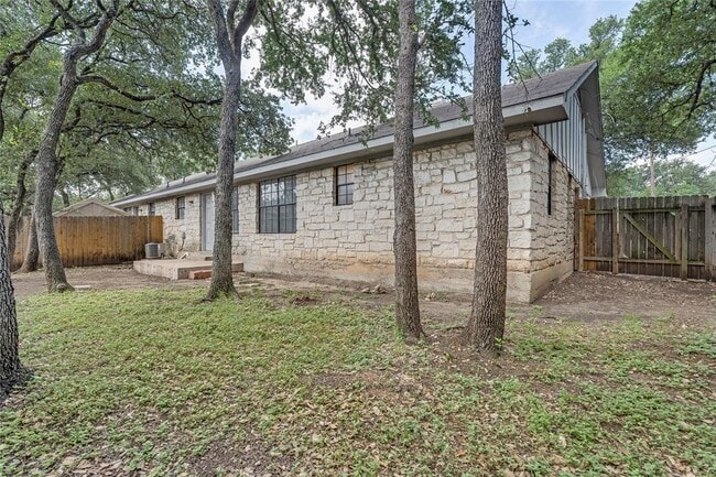 Building Photo - 3801 Foust Trail