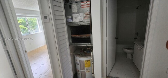 Building Photo - 8545 SW 152nd Ave