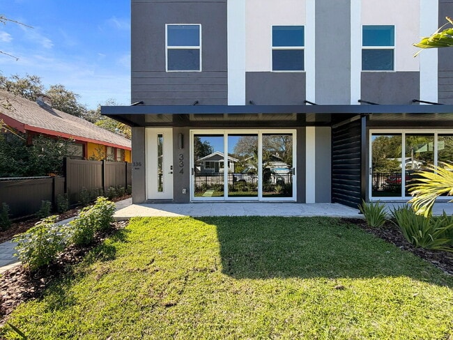 Building Photo - 334 14th St N