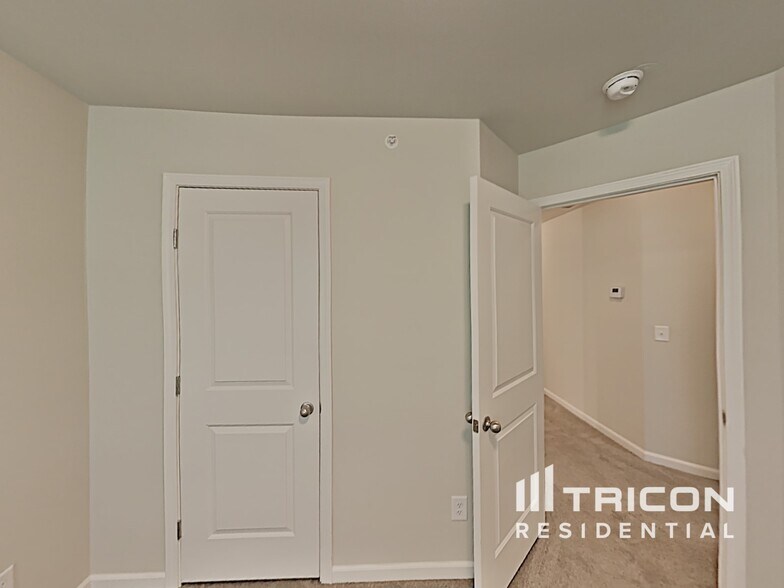 Building Photo - 115 Hickory Sta Ln