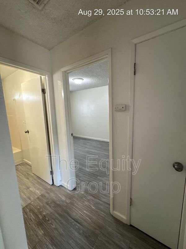 Building Photo - 149 N Castle Rock St
