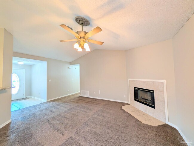 Building Photo - 175 Carrier Dr