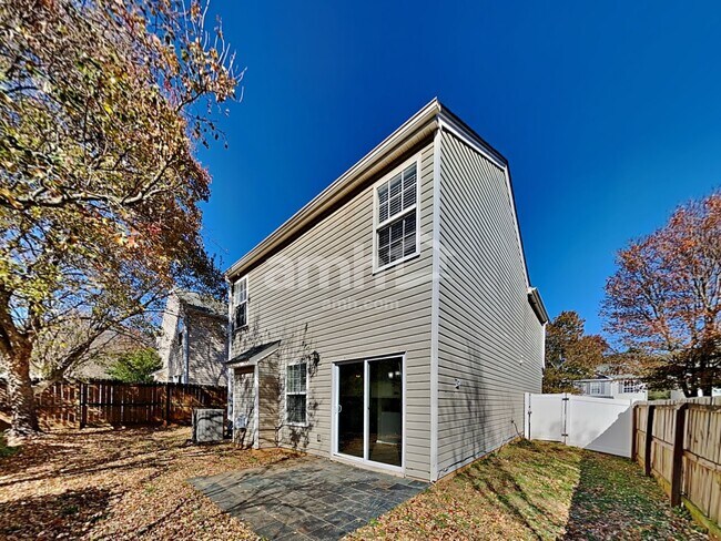 Building Photo - 114 Nacoochee Way