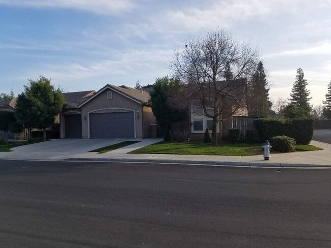 Building Photo - 5697 W Birch Ave