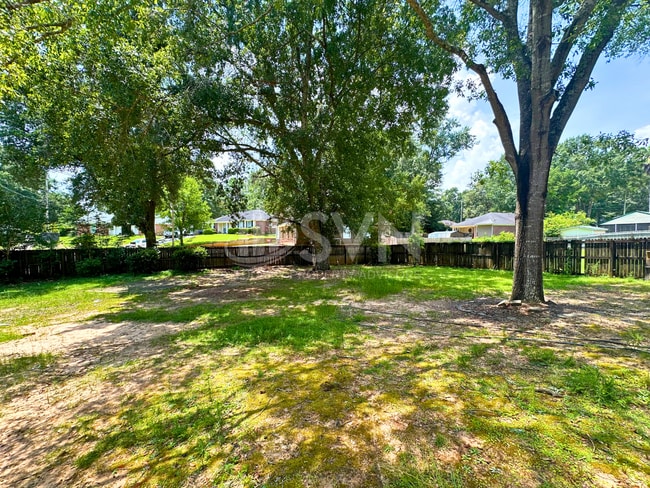 Building Photo - 9325 Seven Hills Curve S
