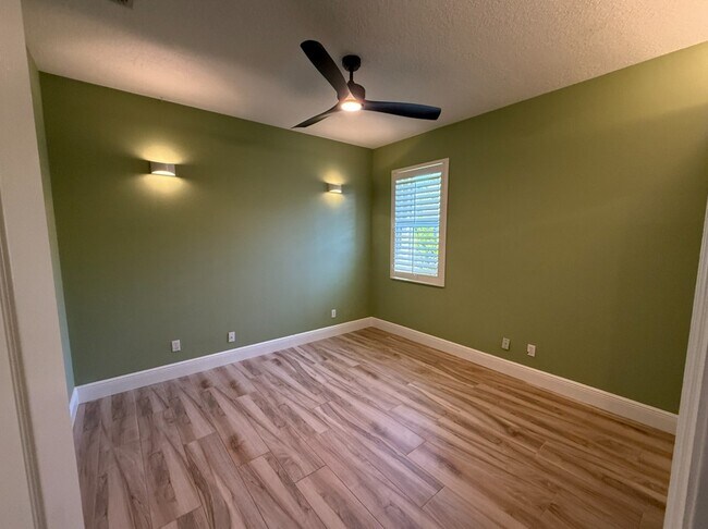 Building Photo - 6331 Yellow Wood Pl