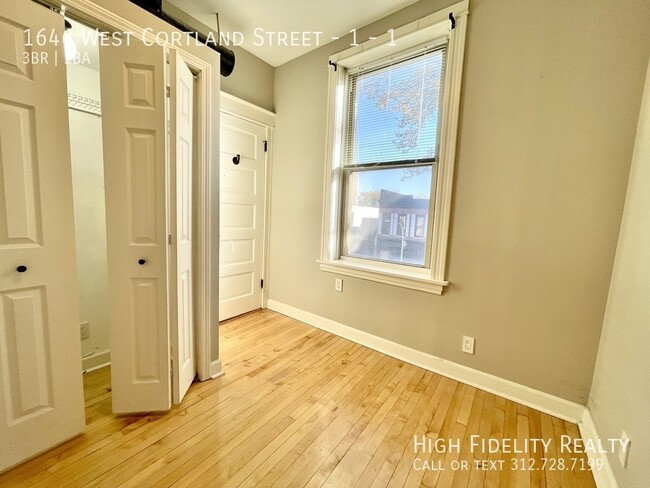 Building Photo - 1646 W Cortland St