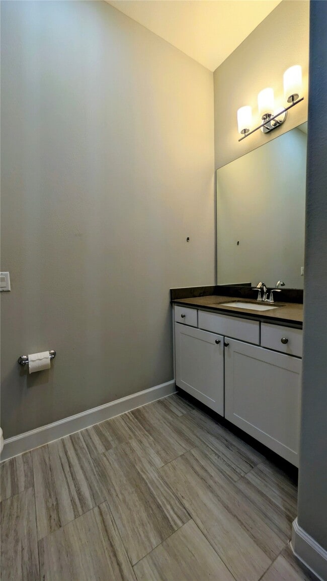 Building Photo - 5116 Pine Reach Dr