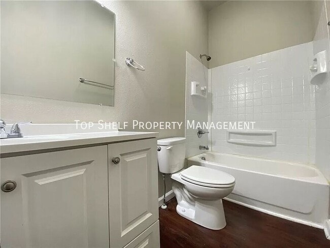 Building Photo - 1122 23rd St