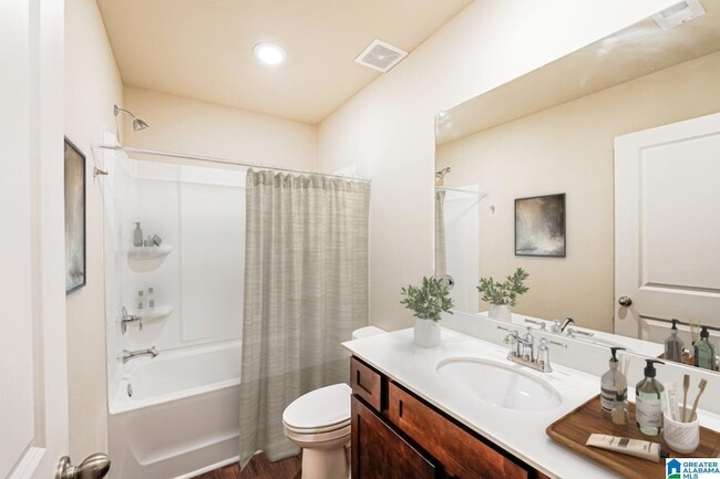 Building Photo - 6310 Rainbow Row